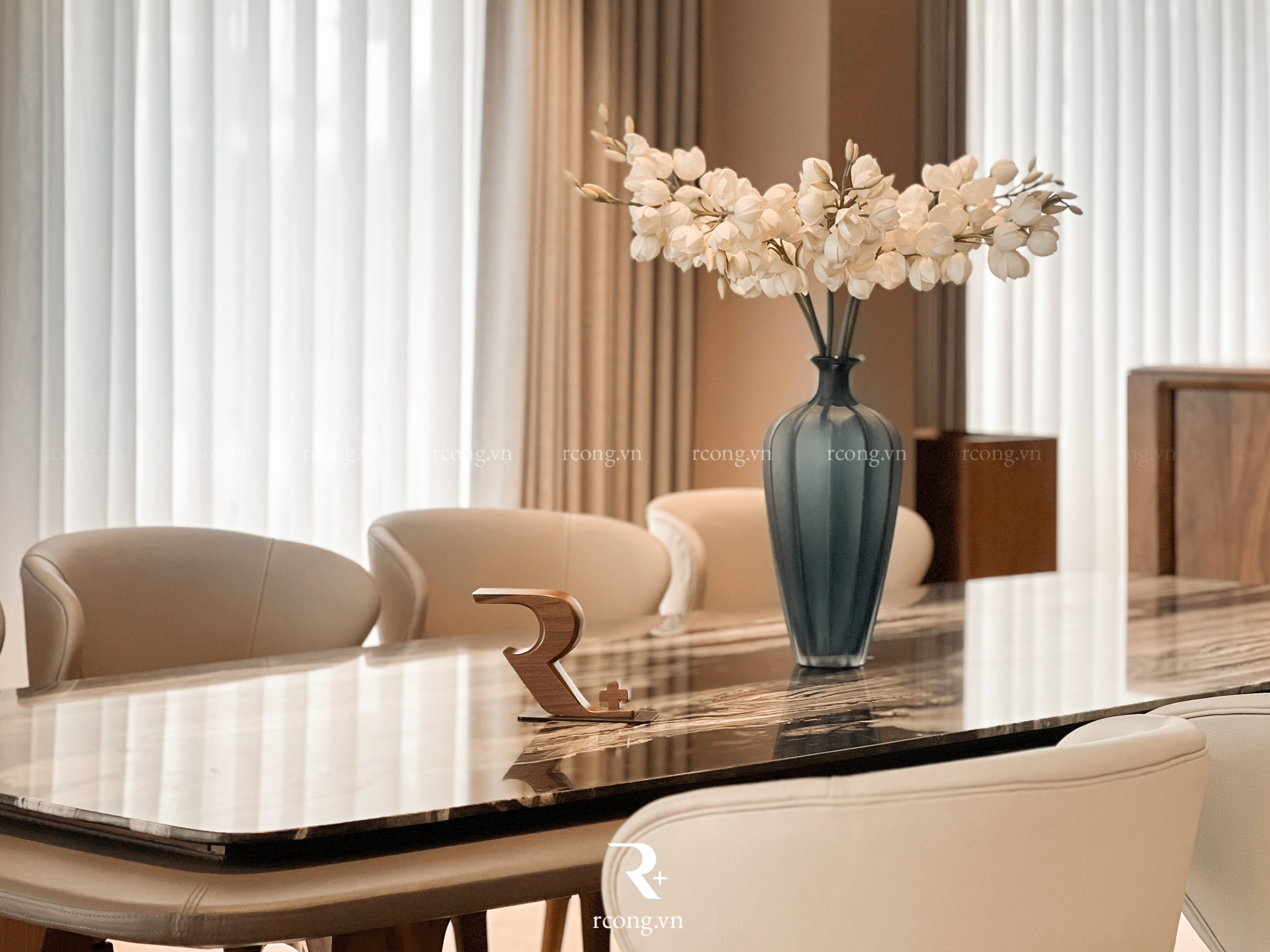 Showroom R Cộng – Chi Nhánh Sài Gòn