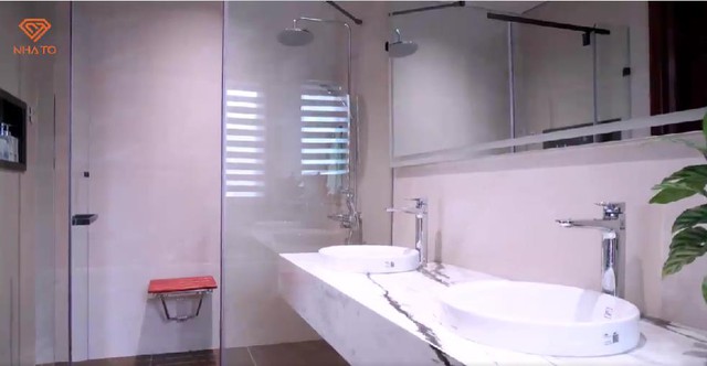 Căn biệt thự 500m2 giữa Ecopark thơ mộng nhưng chỉ có 1 người ở, gia chủ có 6/7 người con cùng xây nhà quây quần bên mẹ - Ảnh 13. Căn biệt thự 500m2 giữa Ecopark thơ mộng nhưng chỉ có 1 người ở, gia chủ có 6/7 người con cùng xây nhà quây quần bên mẹ - Ảnh 13.