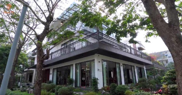 Căn biệt thự 500m2 giữa Ecopark thơ mộng nhưng chỉ có 1 người ở, gia chủ có 6/7 người con cùng xây nhà quây quần bên mẹ - Ảnh 6. Căn biệt thự 500m2 giữa Ecopark thơ mộng nhưng chỉ có 1 người ở, gia chủ có 6/7 người con cùng xây nhà quây quần bên mẹ - Ảnh 6.